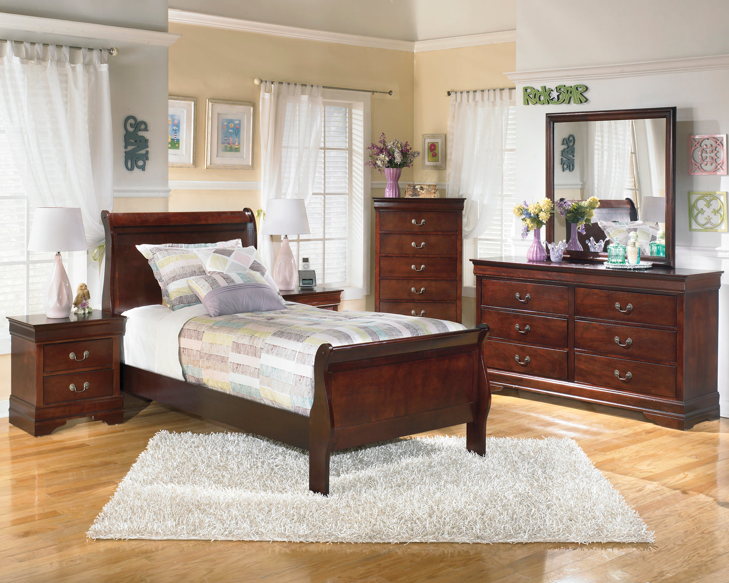 Alisdair 6 Piece Bedroom Set