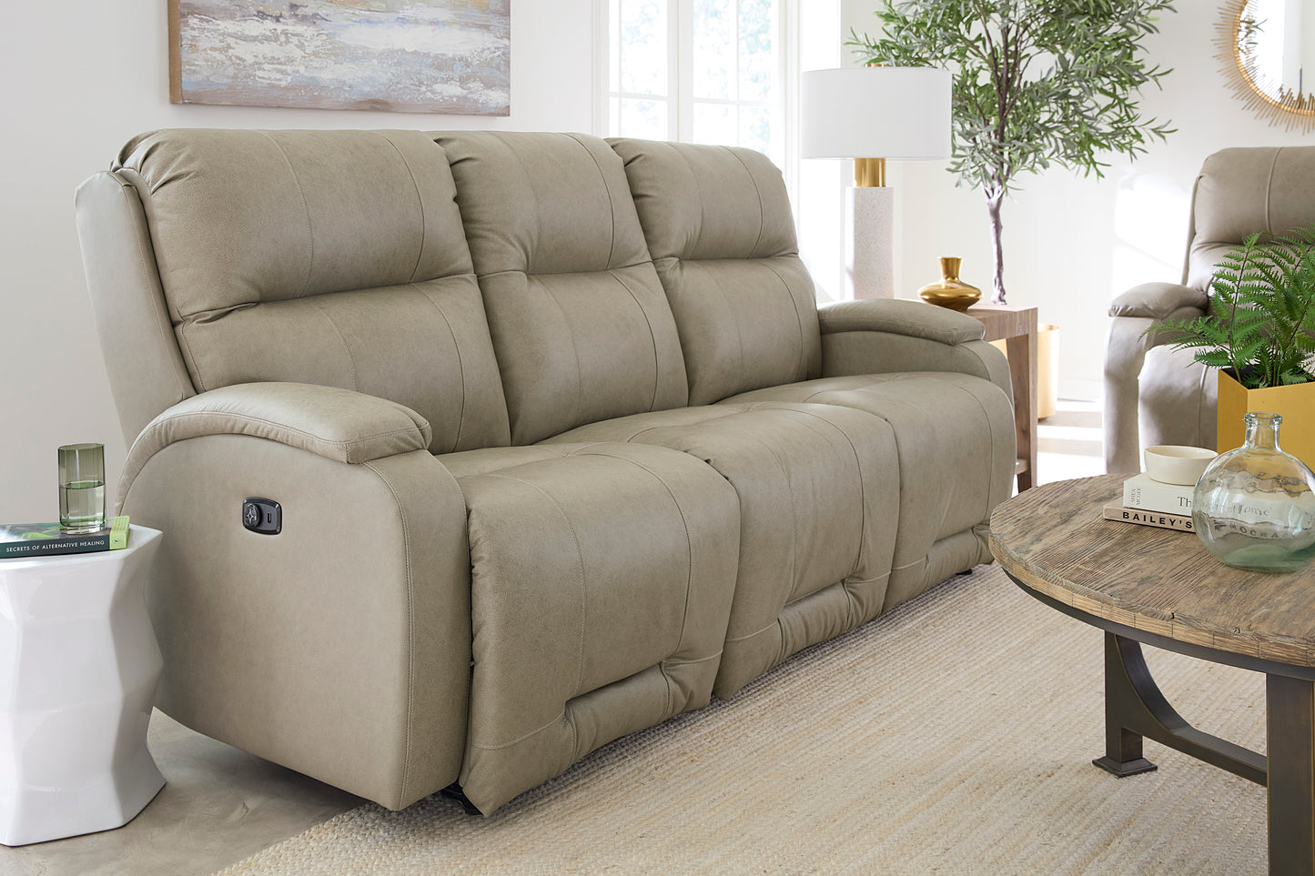 Maverly Reclining      Sofa        (NON POWER)