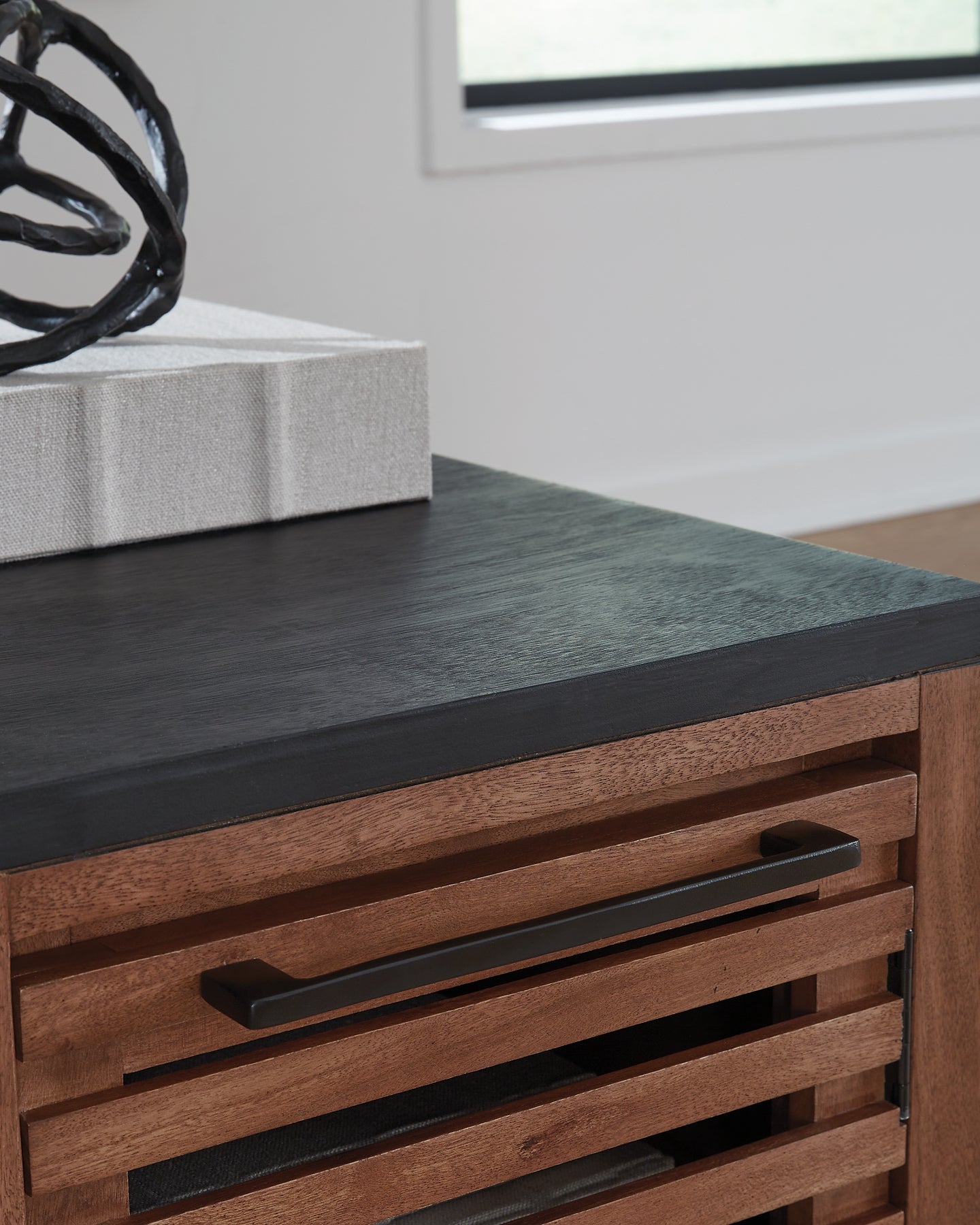 Kallari Chair Side End Table