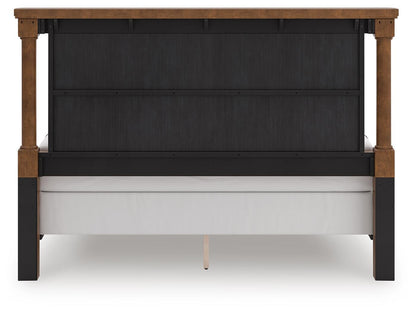 Rowlenstown King Poster Bed