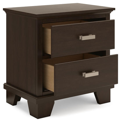 Covetown Full Panel Bed with Mirrored Dresser and Nightstand