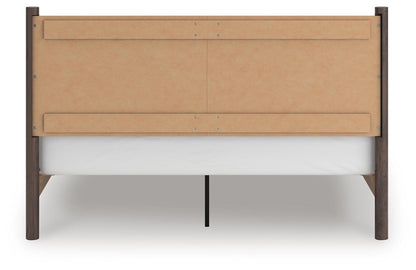 Pamytta King Panel Platform Bed, Dresser, Mirror and Nightstand