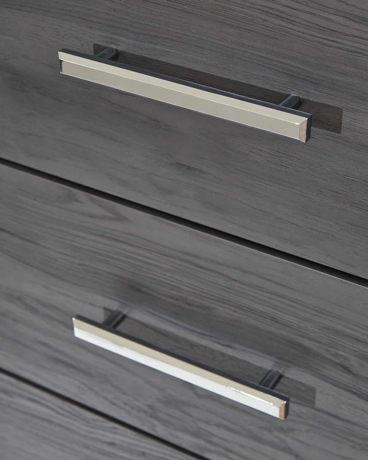 Lodanna Six Drawer Dresser